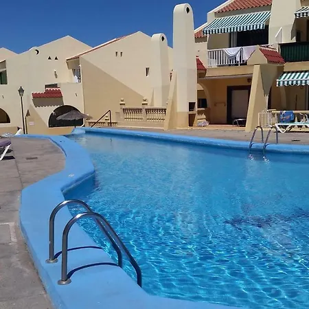Villa Family Poolside South Facing *